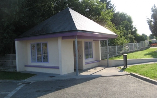 L'Abri-bus au centre du village