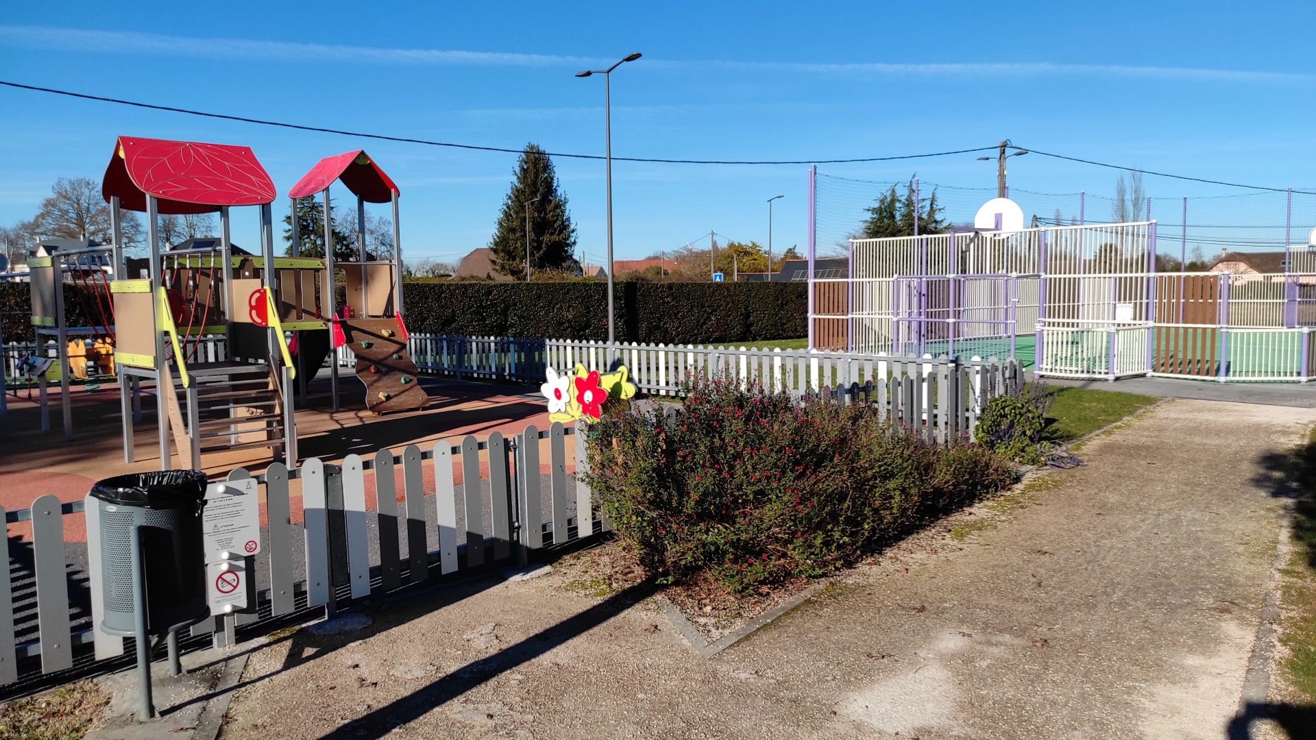 L'AIRE DE JEUX & LE CITY-STADE 