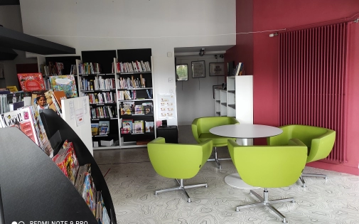 LA BIBLIOTHEQUE